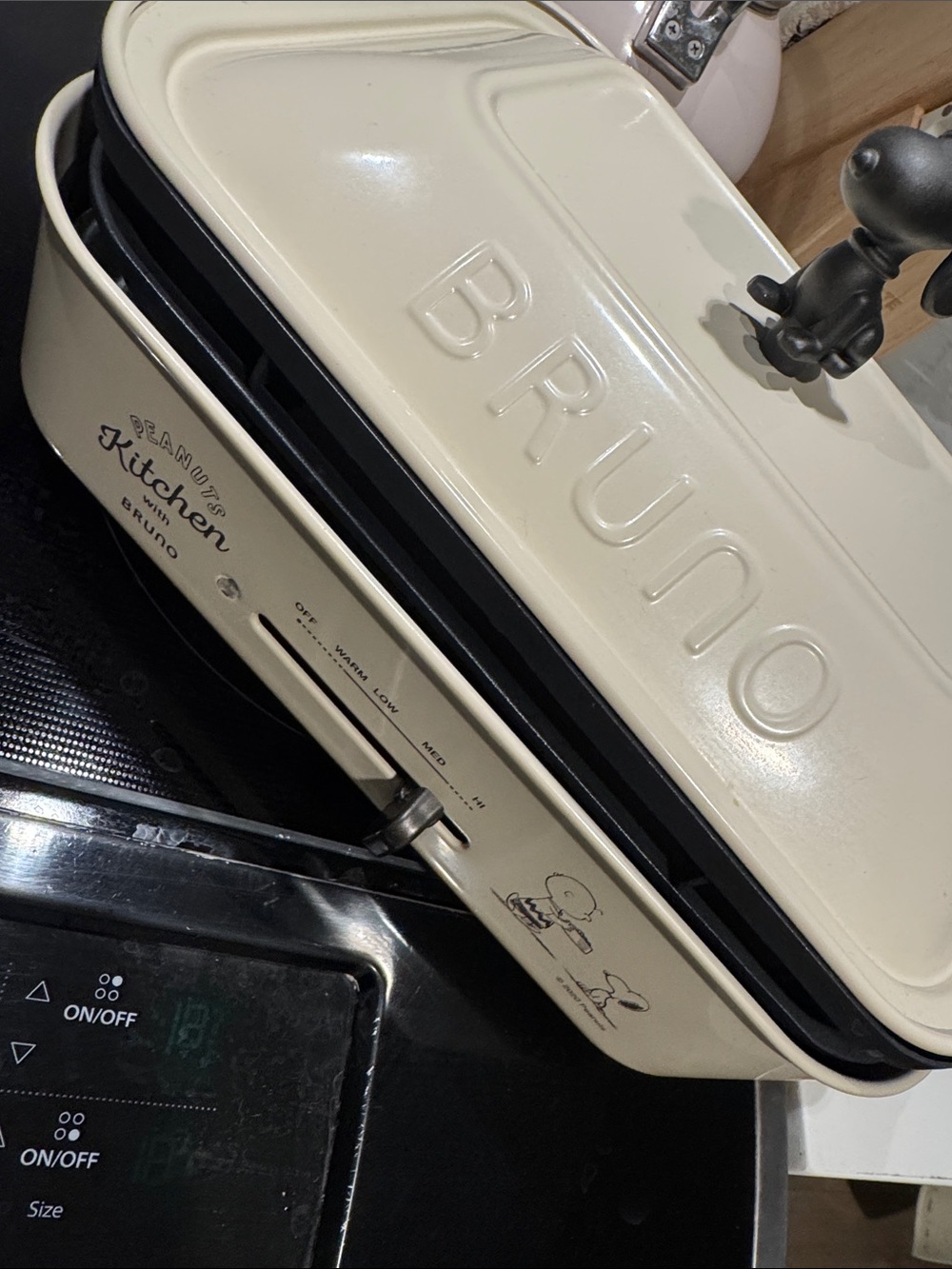 BRUNO Cream Multi-Function Grill & Hot Plate